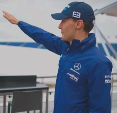 kinson - Dżordż Ruszel sprawdza czy już pada
#f1