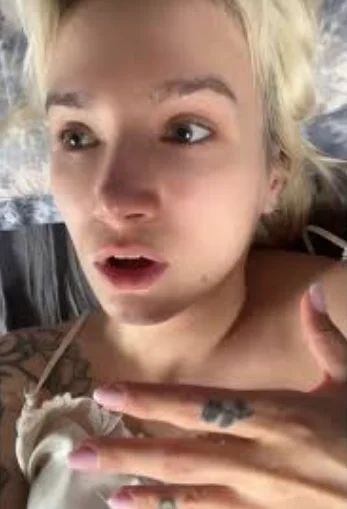 YaGo_ - @Dragnipurake: fajnie bo ladna, ale Amanda jednak ladniejsza