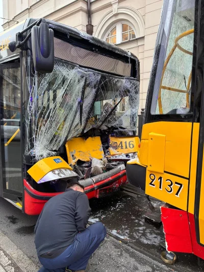 piotr-glabik - #2137 #papaj #znakodboga

Z dzisiejszego wypadku w Warszawie. Ktoś chy...