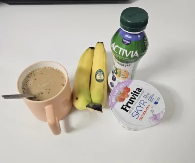 Handstander12 - Śniadanie
#przegryw