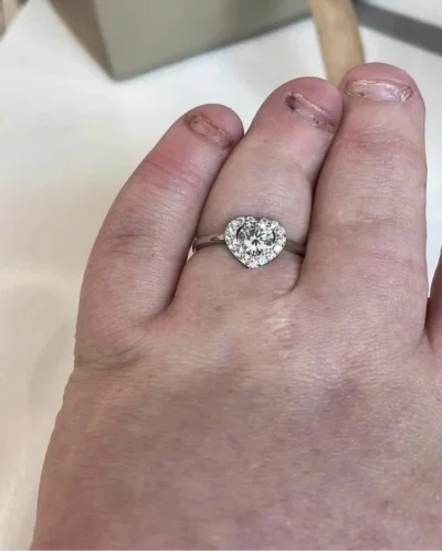 PanieAreczku - @Mirek224: to nieprawda , ja się oświadczyłem dzisiaj mojej ksiezniczc...