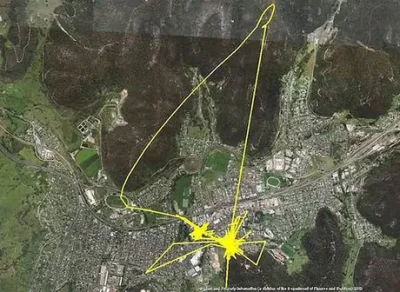 Hanakele7 - @Villeman: Na zdjęciu masz GPS spaceru kota puszczonego samopas. Kot w no...