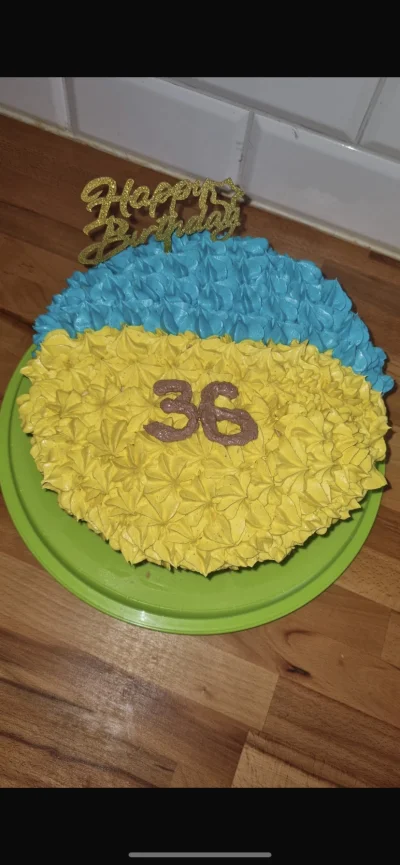 Lujdziarski - Siostra dla znajomego robila tort na uro, od mojej osoby kazalem mu kup...
