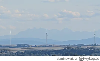 dominowiak - @dominowiak: zdjęcie oryginalne
no kurły psują krajobraz jak nic ;)