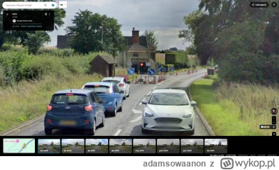 adamsowaanon - Czasami mijam miejsce gdzie ktos wbil sie samochodem w budynek.
Kolo r...