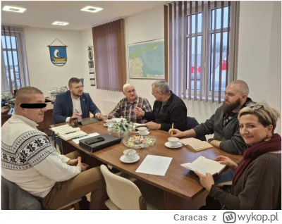 Caracas - Warto jeszcze poruszyć sprawę zachowania Wójta Roberta Zielińskiego, który ...