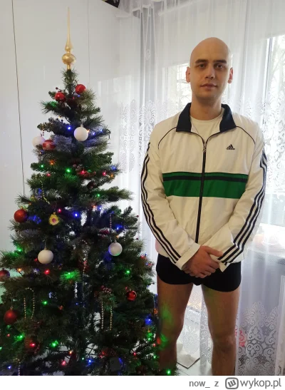 now_ - Wszyscy biegają, kupują, gotują, kłócą się i tak dalej
Jeszcze tylko zdjęcie M...