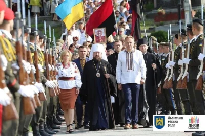 RegierungsratWalterFrank - To piękne, że nawet podczas uroczystości religijnych Ukrai...