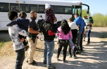 "Odcisk palca i adres. Nielegalni imigranci w USA muszą się zarejestrować"