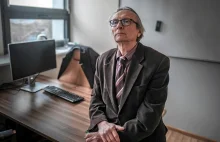 UAM zwolnił wykładowcę, który miał złe oceny od studentów.