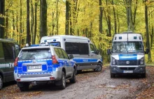 Atak w Lesie Bródnowskim. Wiadomo, jakie zarzuty usłyszą nastolatkowie