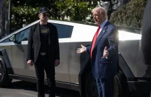 Kierowcy masowo oddają swoje Tesle! No nie zgadniecie przez kogo