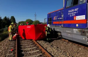 Dwie osoby nie żyją. Kierowca zignorował znak STOP