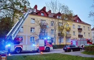 Tychy: Strażak z policjantem weszli do mieszkania. A tam nietrzeźwy lokator.