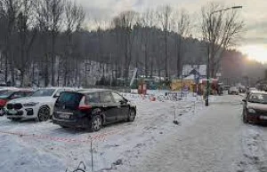Narciarz zmarł na parkingu w Szczyrku. Doznał nagłego zatrzymania krążenia