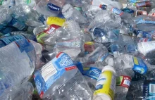Naukowcy zmieniają plastik w paliwo. Rewolucyjna metoda.