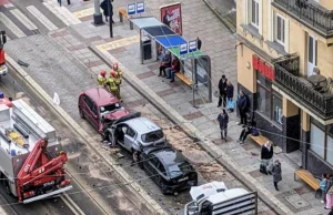 Czarny piątek na drogach Szczecina. Cztery auta zderzyły się w al. Wyzwolenia