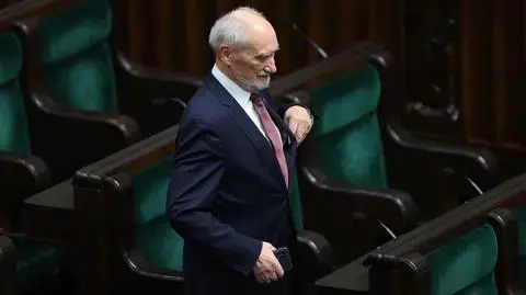 Macierewicz usłyszał zarzuty