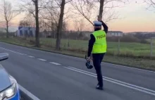 Pomiar prędkości na łuku drogi z 270m bez statywu XD I jeszcze się tym chwalą...