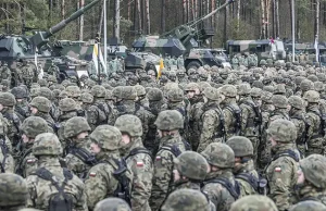 Wojsko wciąż bez ważnych dowódców. To rodzi obawy o kolejną czystkę kadrową