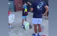 Happy end - chłopczyk odnaleziony i dostał czapkę.