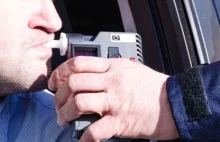 Nie powstrzymało go 10 sądowych zakazów. Pijany znów pędził bmw