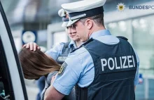 Niemcy: Polka zaatakowała 19-letnią policjantkę. Miała 2,34 promila