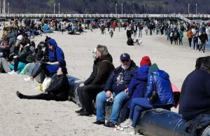 Zamiast kultowej rury będą ławki! Dziesiątki siedzisk pojawią się na plaży