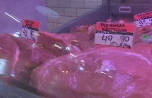 Mięso z probówki może trafić na rynek. "Nie będzie można rozróżnić...