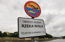 KRAKÓW. Zanieczyszczona woda w Wiśle.