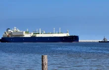 Kolejny statek kreśli zygzaki nad kablami. Norwegowie wkroczyli do akcji