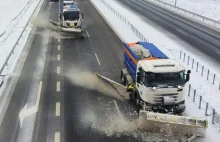 Tyle pieniędzy wydajemy na odśnieżanie dróg zimą. Kwota zwala z nóg