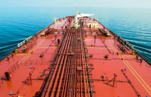 Ropa z Rosji z saudyjską metką? Belgia zatrzymuje tankowiec widmo