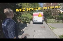 "Tuman chodzący!"