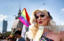 Dlaczego wynaturzona drag queen jest symbolem Parady Równości?