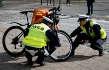 Pędzą 60 km/h po chodnikach. Policja przestała się patyczkować