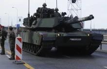 Komisja Europejska chce ułatwić przerzut wojsk i wprowadzić "militarne Schengen"