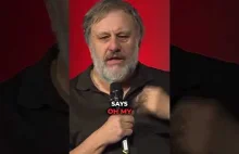 Slavoj Zizek tłumaczy skąd się bierze poczucie winy u białych.