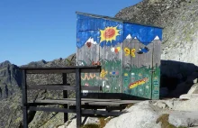 Huraganowy halny zdmuchnął najwyżej położoną toaletę w Tatrach