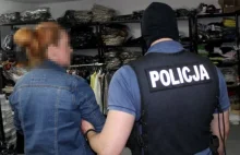 Służby wzięły się za TikTokowe transmisje z podrabianymi ubraniami