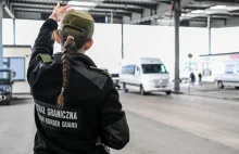Ukraina wypuszcza młodych mężczyzn za granicę. Ogromny ruch na przejściach do PL