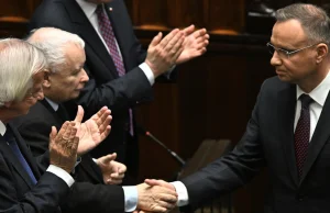 PiS boi się, że spadnie poniżej 20 proc. poparcia. "Technika rodem ze Shreka"