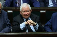 Kaczyński dostanie dodatkowo około tysiąc złotych podwyżki emerytury.