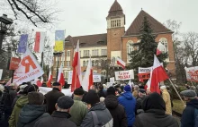 Burza pod ratuszem w Sopocie! "Nie damy się germanizować" [WIDEO]
