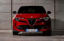 Włoski rząd zmusił Alfę Romeo do zmiany nazwy SUV-a Milano na Junior