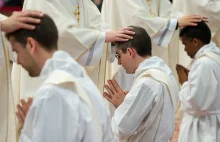 W Irlandii wzrost pytań o drogę do kapłaństwa