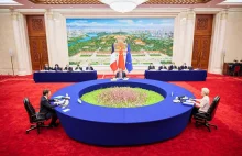 Xi Jinping o Rosji i Ukrainie. Macron i Ursula von der Leyen z wizytą w Chinach