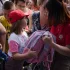 Katolicka Caritas Polska przekazała 5000 plecaków z wyprawkami dzieciom