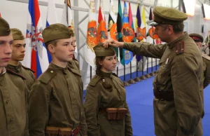 Rosja zmienia ukraińskich nastolatków w żołnierzy. Wywieziono 20 tys. dzieci