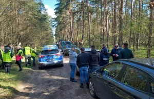 W lesie pod Bydgoszczą znaleziono "niezidentyfikowany obiekt wojskowy". Trwają p